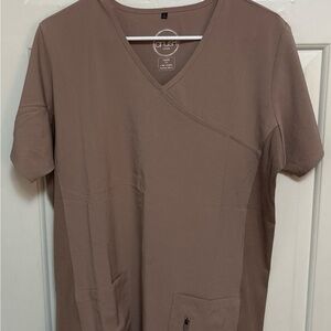 🛑SOLD🛑Women's Tan Short SleeveScrub top